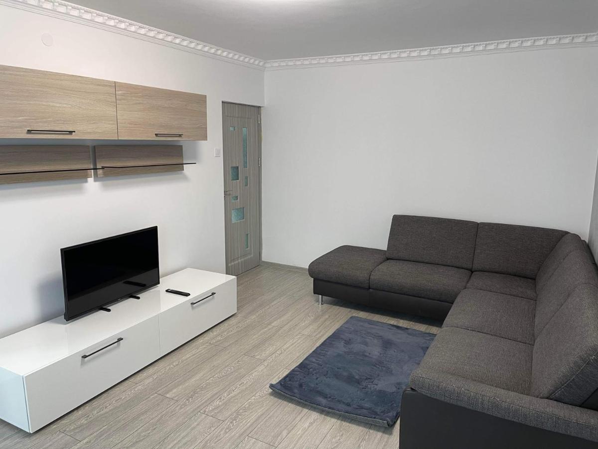 Eric Apartment Buzău Esterno foto