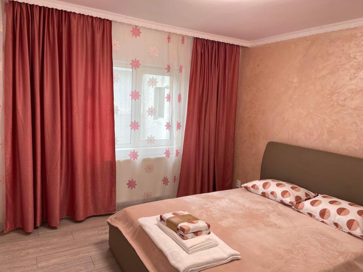 Eric Apartment Buzău Esterno foto